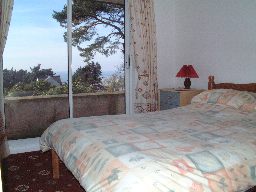 Beaumaris holiday cottage bedroom